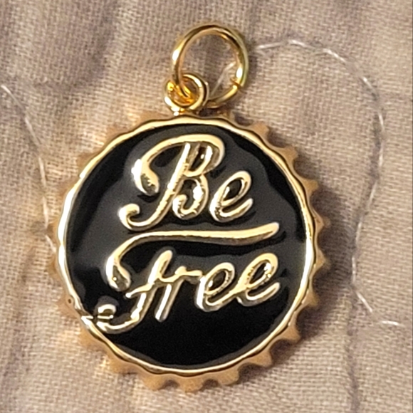 By Alexa Rae NWOT Be Free Charm Black or Cream - Picture 2 of 8